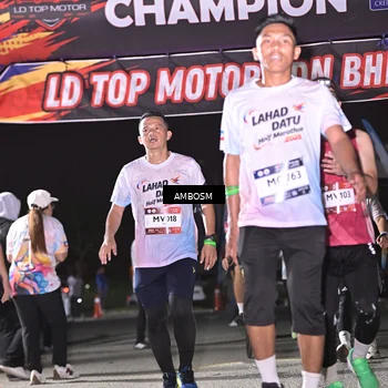 Runner Photo 7671051