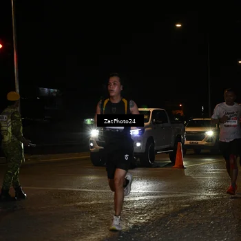 Runner Photo 7671053