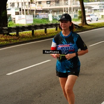 Runner Photo 7671054
