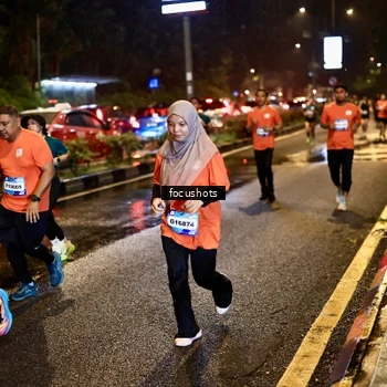 Runner Photo 7671060