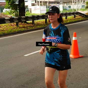 Runner Photo 7671063