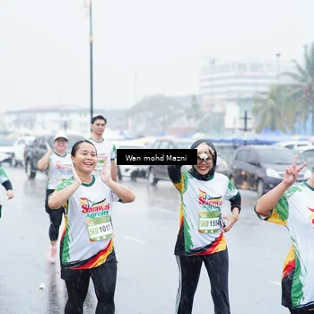 Runner Photo 7671070