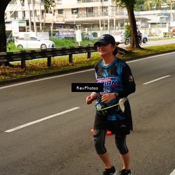 Runner Photo 7671073