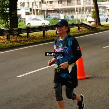 Runner Photo 7671090