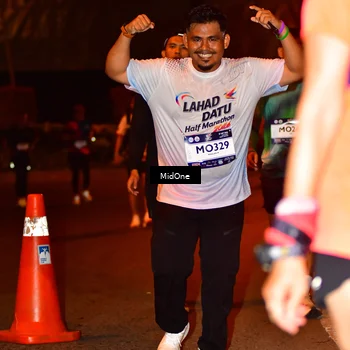 Runner Photo 7671092