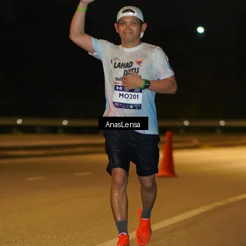 Runner Photo 7671098