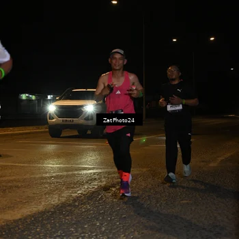 Runner Photo 7671101