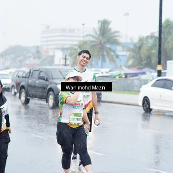 Runner Photo 7671104