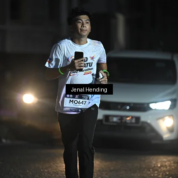 Runner Photo 7671109
