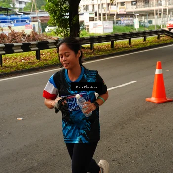 Runner Photo 7671110