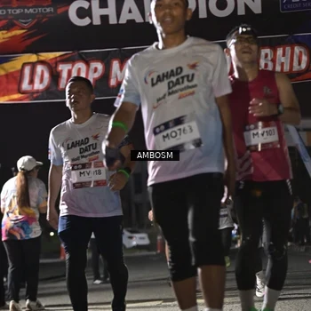 Runner Photo 7671112