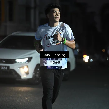 Runner Photo 7671115