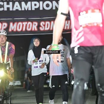 Runner Photo 7671132