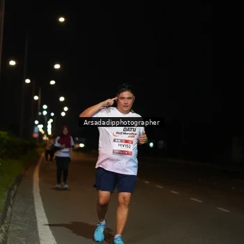 Runner Photo 7671137