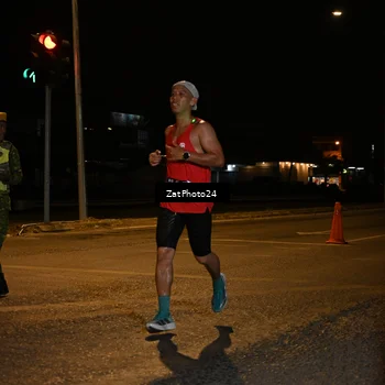 Runner Photo 7671138