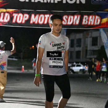 Runner Photo 7671143