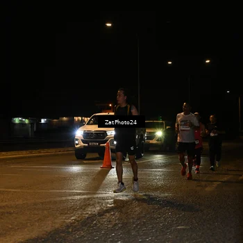 Runner Photo 7671147