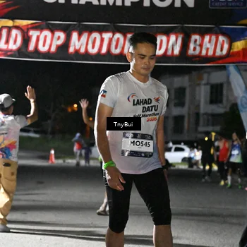 Runner Photo 7671148