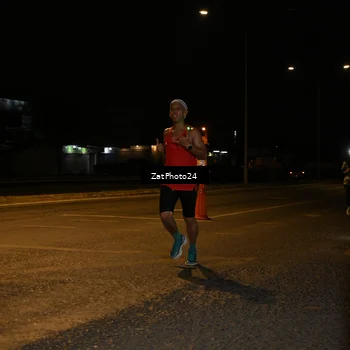 Runner Photo 7671154