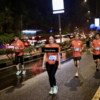 Runner Photo 7671159