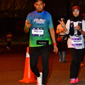 Runner Photo 7671164