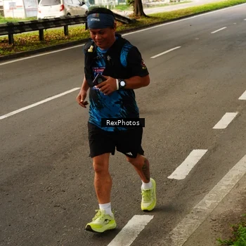 Runner Photo 7671166