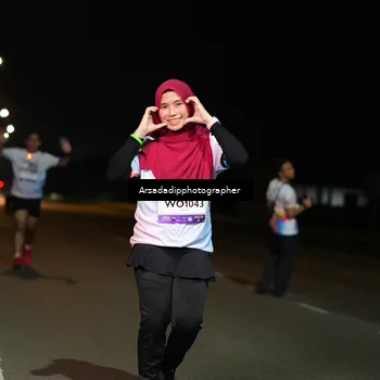 Runner Photo 7671170
