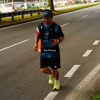 Runner Photo 7671172