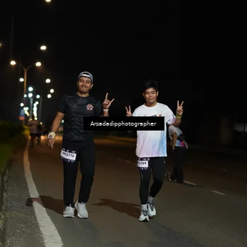Runner Photo 7671179