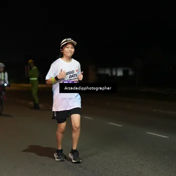 Runner Photo 7671187