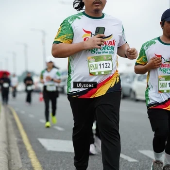 Runner Photo 7671207