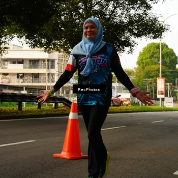 Runner Photo 7671209
