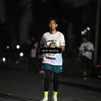 Runner Photo 7671211