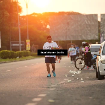Runner Photo 7671214