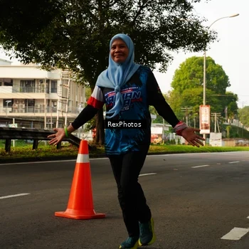 Runner Photo 7671235