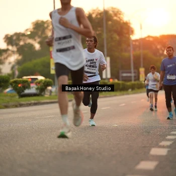 Runner Photo 7671247