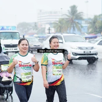 Runner Photo 7671253