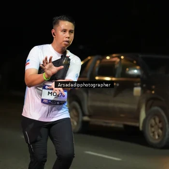 Runner Photo 7671255