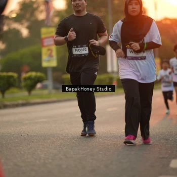 Runner Photo 7671259