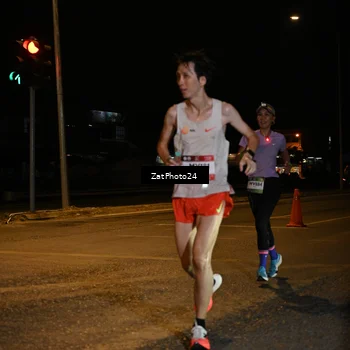 Runner Photo 7671266