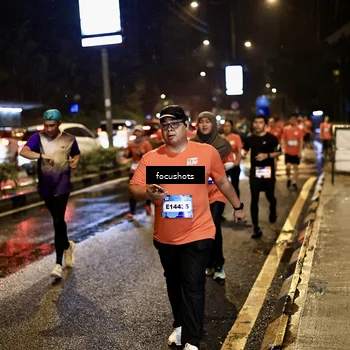 Runner Photo 7671269