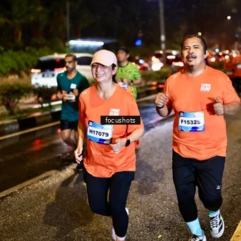 Runner Photo 7671286