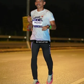 Runner Photo 7671295