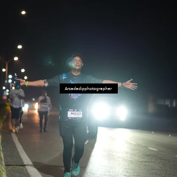Runner Photo 7671305