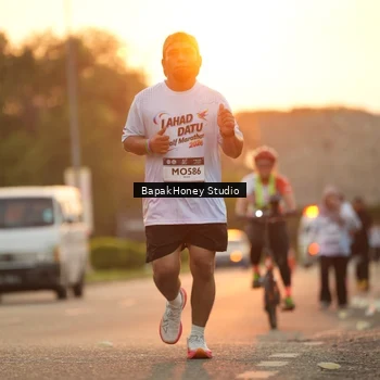 Runner Photo 7671308