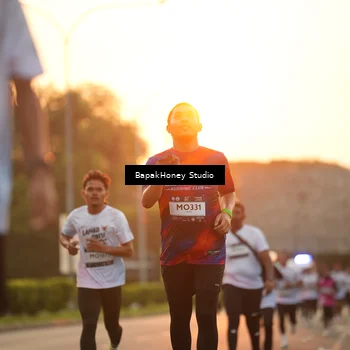 Runner Photo 7671375