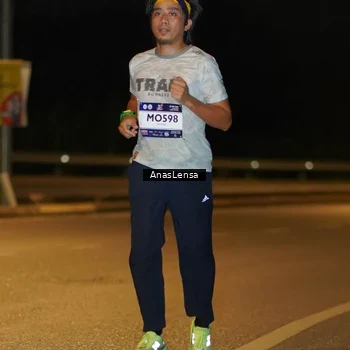 Runner Photo 7671388