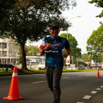Runner Photo 7671394