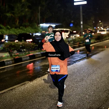 Runner Photo 7671398