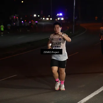 Runner Photo 7671405